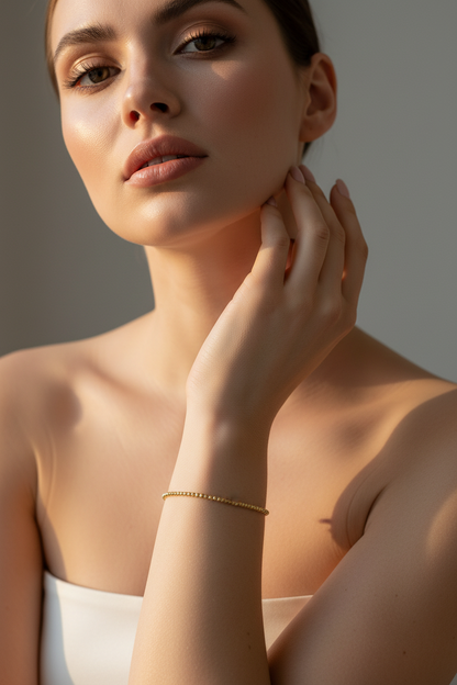 Bracciale Oro - Modella Elegante