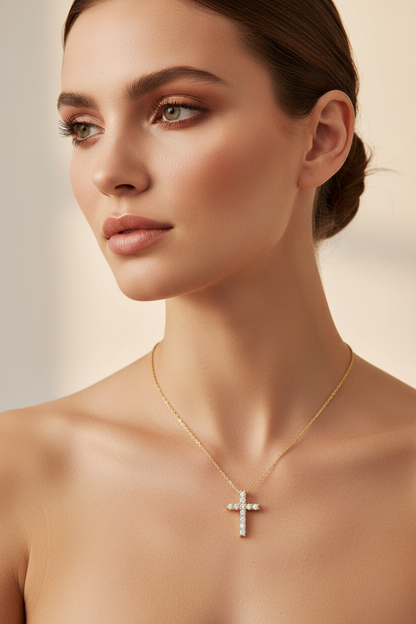 Collana Croce Oro - Proporzioni Delicate