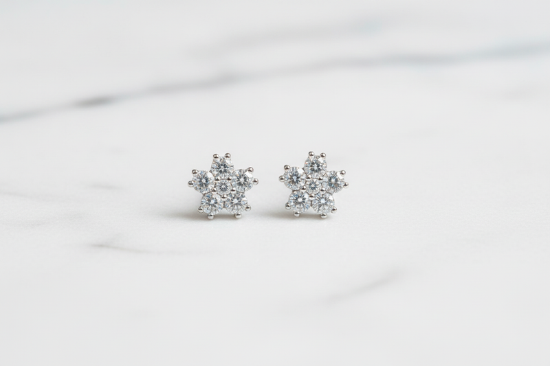 Coppia Orecchini Flower Bianco - Design Corretto